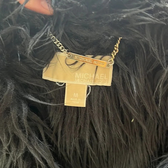 MICHAEL Michael Kors Faux Fur Vest - Picture 5 of 9